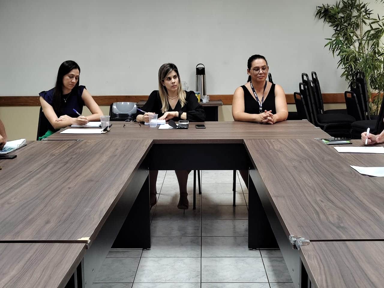 Grupo de Trabalho de Pecuária Leiteira discute melhoramento genético para bovinocultura do Acre